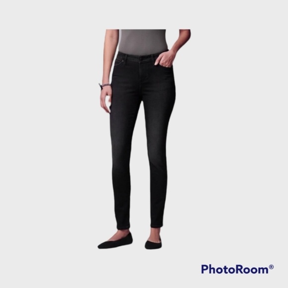 Vera Wang Black Denim Jeans - Picture 1 of 1